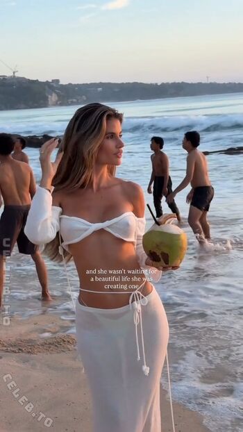 Full leaked Laura schultz page private onlyfans photo