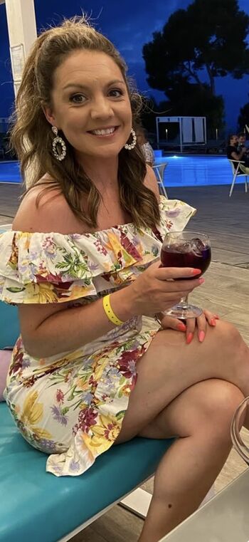 Full leaked Laura tobin private onlyfans photo