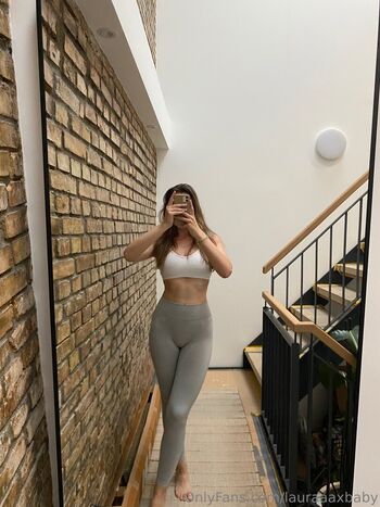lauraaaxbaby