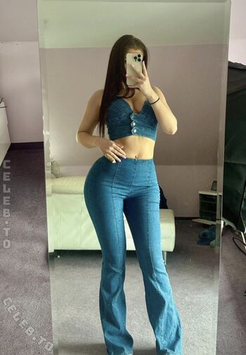 Full leaked Lauralianajane page private onlyfans photo