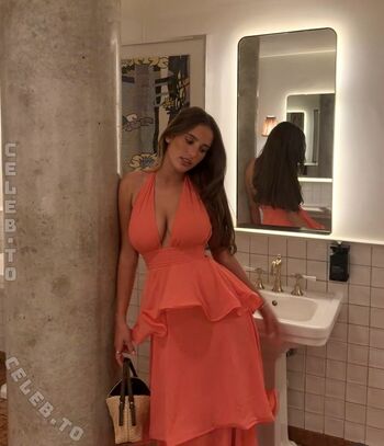 Lauramjj