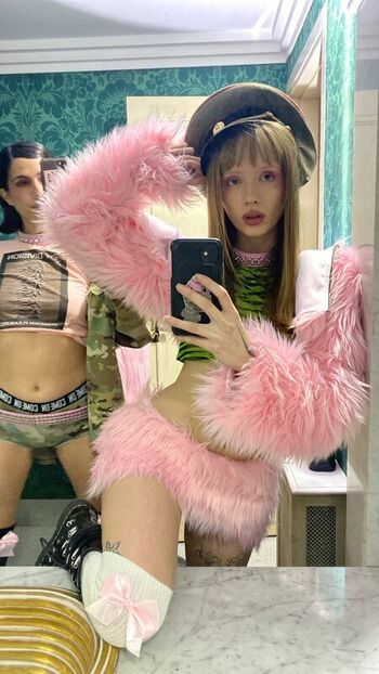 Full leaked Laurasad private onlyfans photo