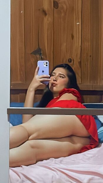 Full leaked Lauratavora private onlyfans photo