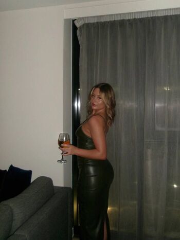 Full leaked Lauren duffy private onlyfans photo