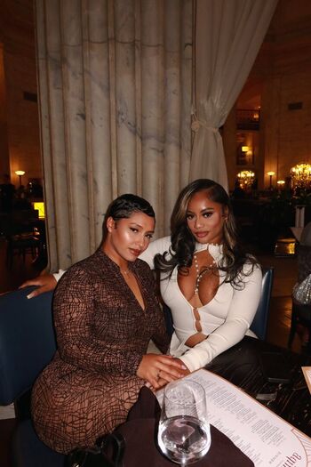 Full leaked Laurenisbackkk private onlyfans photo