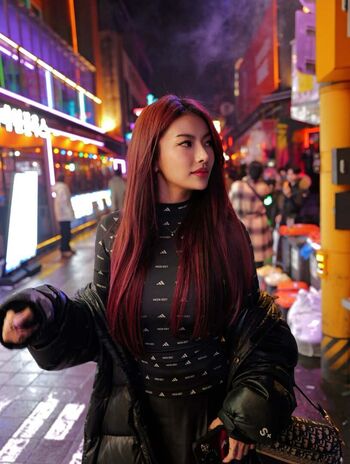 Laurensia Ineke Lrnsiakke ????????