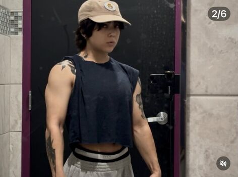 Full leaked Lawknee lawkn private onlyfans photo