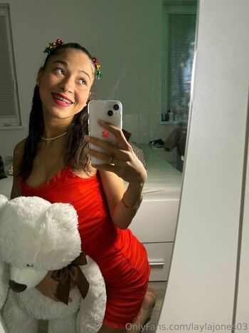 laylajones03