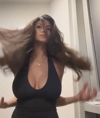 Full leaked Laynalazar private onlyfans photo