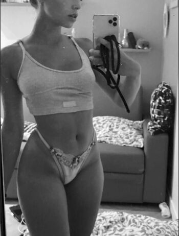 Full leaked Lea abp private onlyfans photo