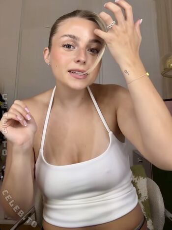 Full leaked Lea breuer page private onlyfans photo