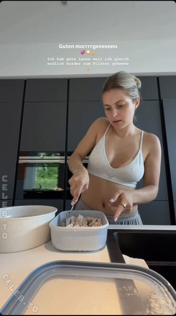Full leaked Lea breuer private onlyfans photo