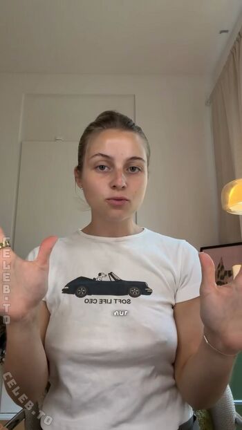 Full leaked Lea breuer private onlyfans photo