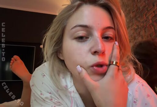 Full leaked Lea breuer private onlyfans photo