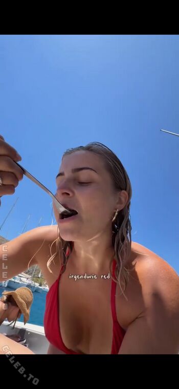 Full leaked Lea breuer page private onlyfans photo
