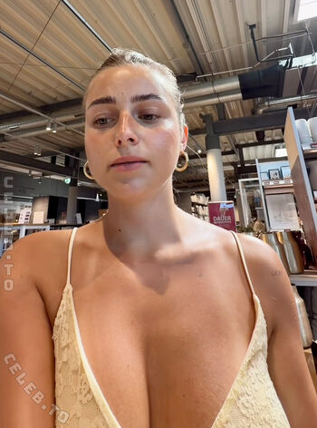 Full leaked Lea breuer private onlyfans photo