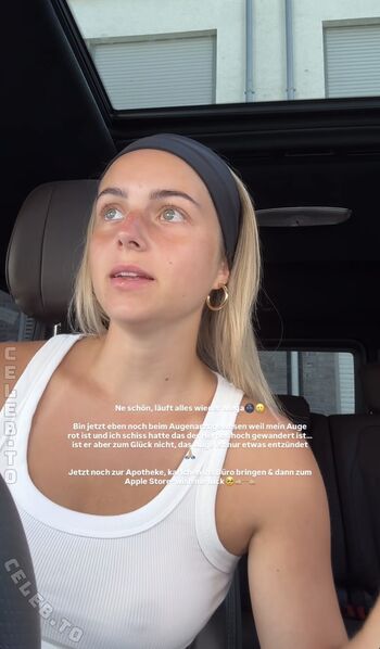 Full leaked Lea breuer page private onlyfans photo