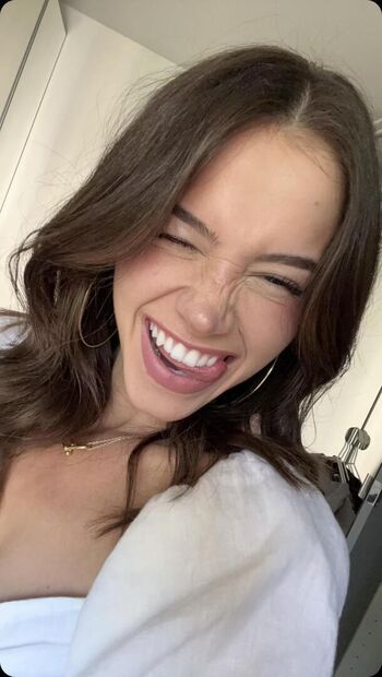 Full leaked Lea elui page private onlyfans photo