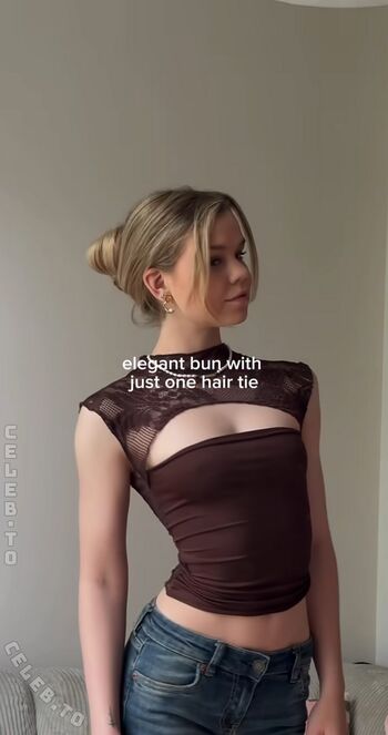 Full leaked Lea peach  page private onlyfans photo