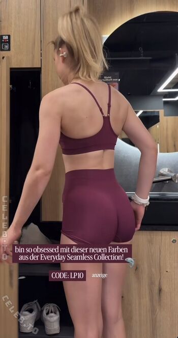 Full leaked Lea peach private onlyfans photo