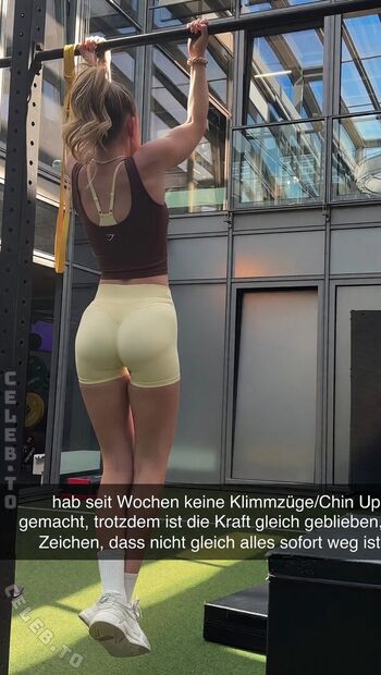 Full leaked Lea peach private onlyfans photo
