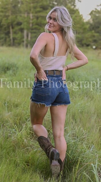 Full leaked Leah goodrich private onlyfans photo