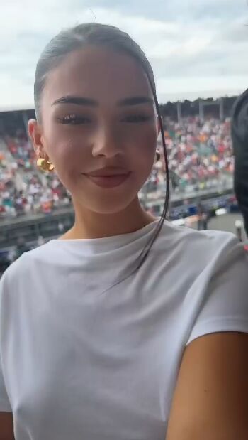 Full leaked Leah halton page private onlyfans photo