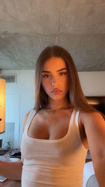 Full leaked Leah halton page private onlyfans photo