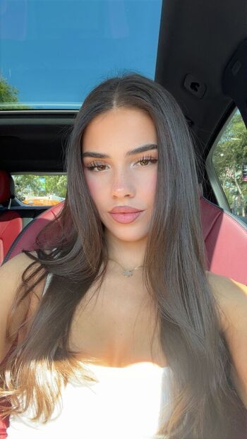 Full leaked Leah halton page private onlyfans photo