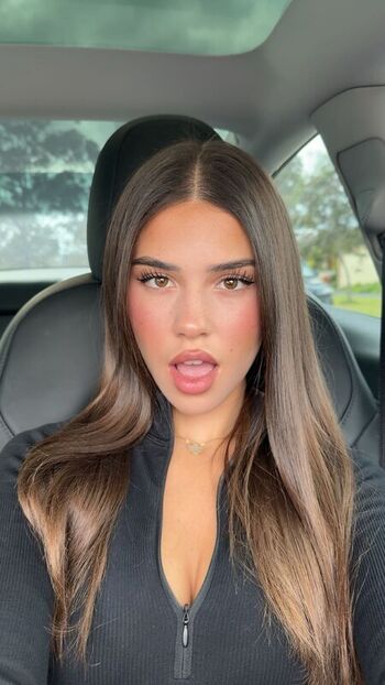 Full leaked Leah halton page private onlyfans photo