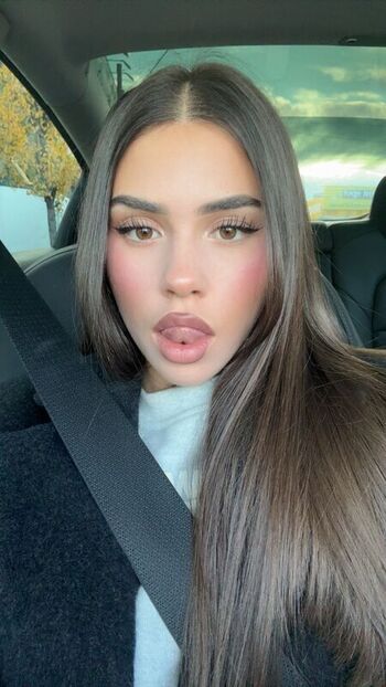 Full leaked Leah halton page private onlyfans photo