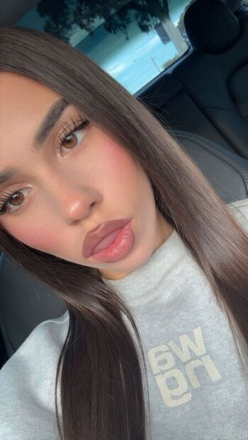 Full leaked Leah halton page private onlyfans photo
