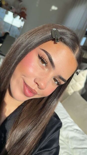Full leaked Leah halton private onlyfans photo