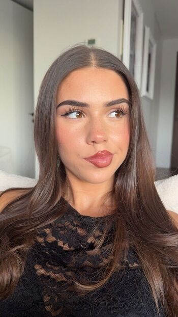 Leah Halton