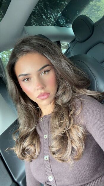 Full leaked Leah halton page private onlyfans photo