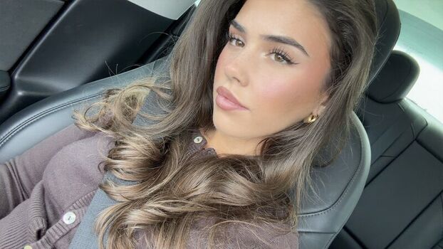 Full leaked Leah halton page private onlyfans photo