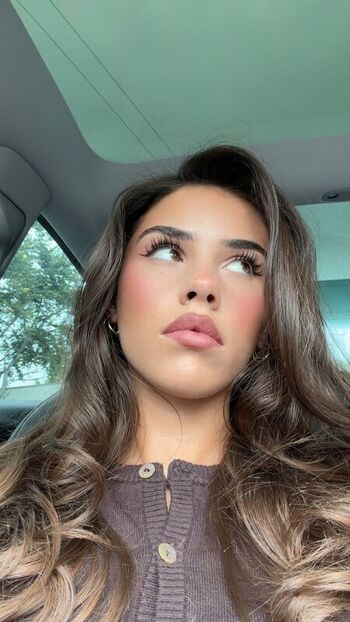 Full leaked Leah halton page private onlyfans photo