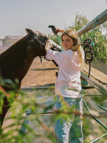 Full leaked Leah rose page private onlyfans photo