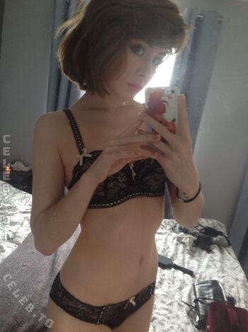 Full leaked Leahviathan private onlyfans photo