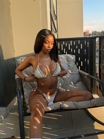 Full leaked Lebuitton private onlyfans photo
