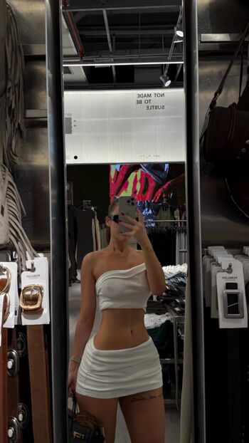Full leaked Ledusula private onlyfans photo