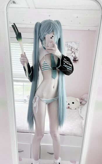 Full leaked Hunnybee/ private onlyfans photo