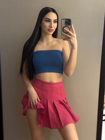 Full leaked Leila private onlyfans photo