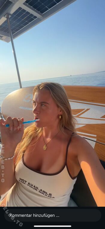 Full leaked Leonyymartinek private onlyfans photo