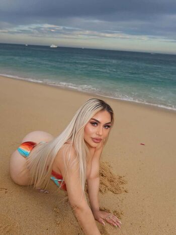 Lesley Karlette