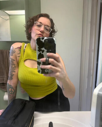 Full leaked Leslie shields private onlyfans photo