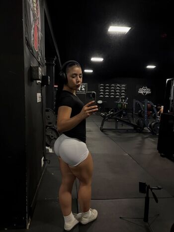 Full leaked Lesliemrtinez private onlyfans photo