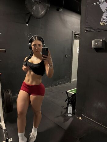 Full leaked Lesliemrtinez private onlyfans photo