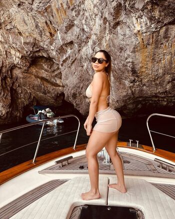 Full leaked Fruleinmilk/ private onlyfans photo