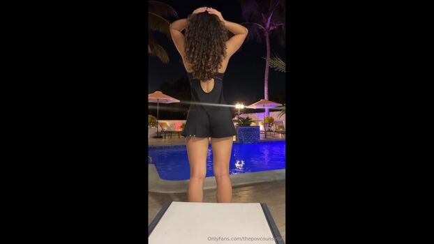 Full leaked Naomi ella/ private onlyfans photo